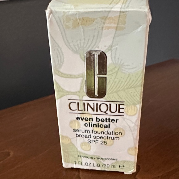 Clinique Other - Clinique Even Better Clinical Foundation with SPF 25 WN 114 Golden D